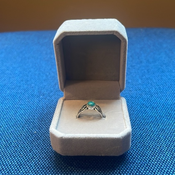 Malachite Silver Ring - Picture 2 of 2